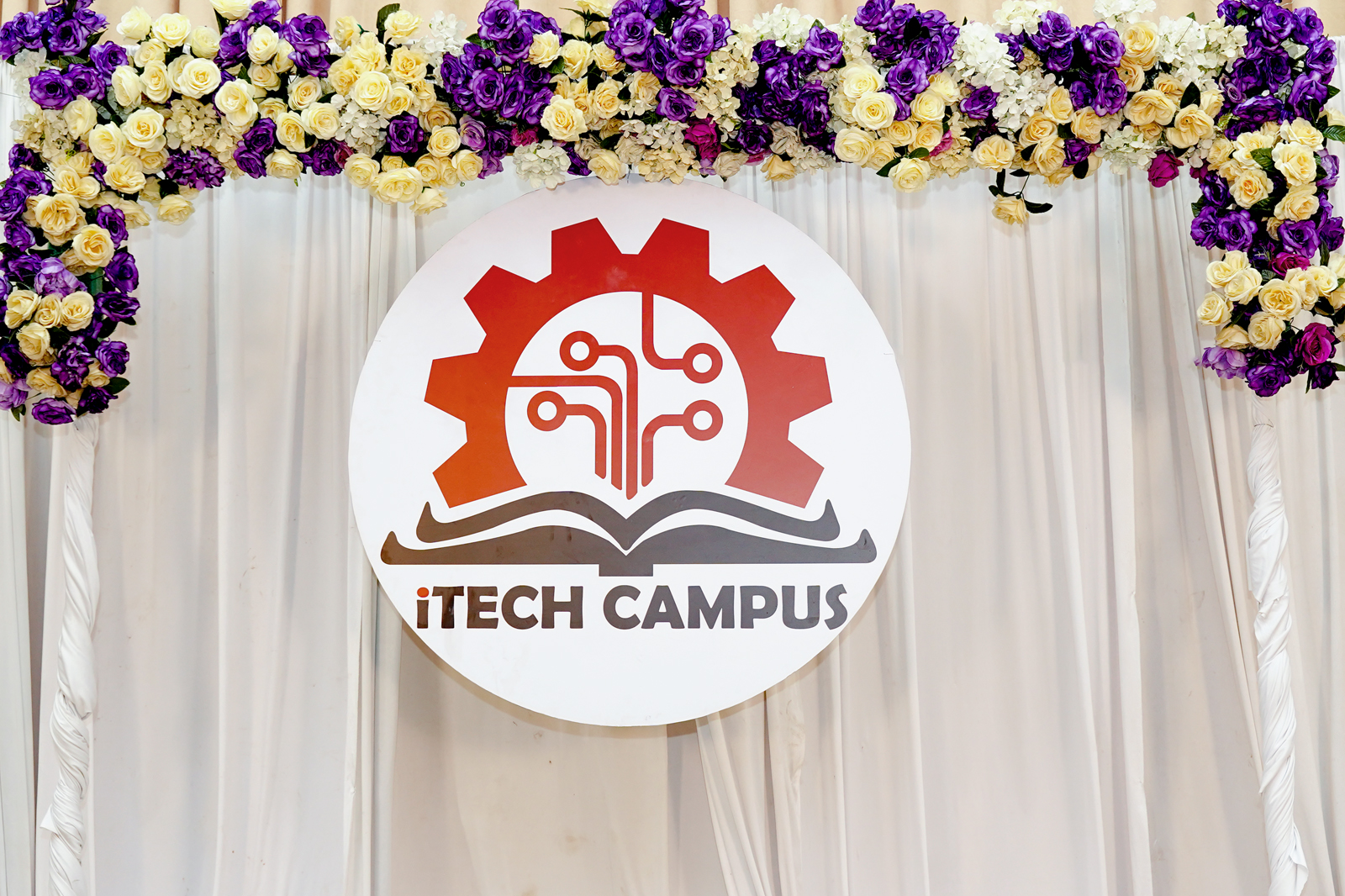 iTech Campus Students